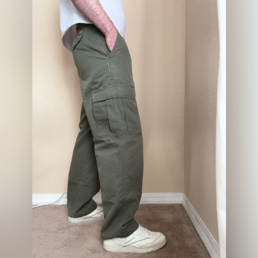 Sold - Vintage Y2K Bugle Boy baggy cotton cargo pants 34/34